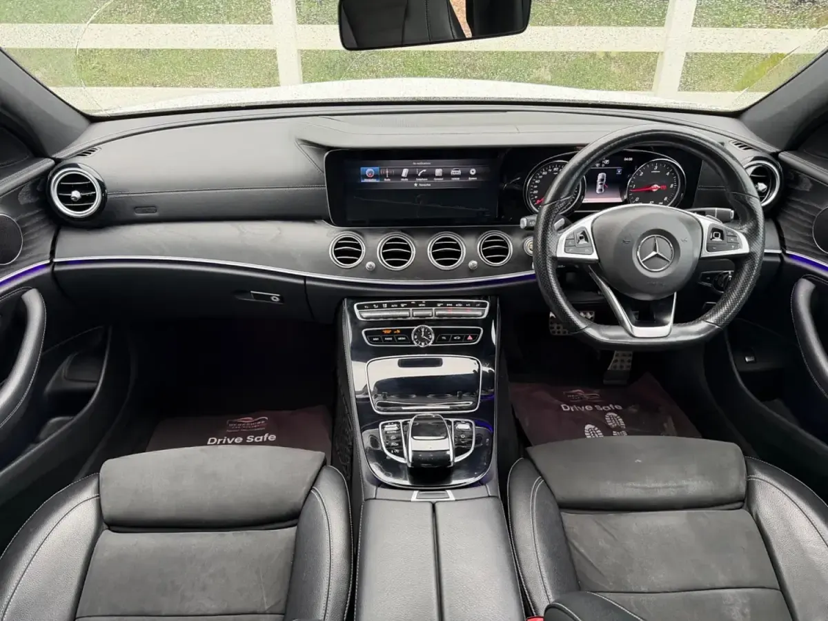 Usado Mercedes E220 AMG line 2016 Blanco Berlina