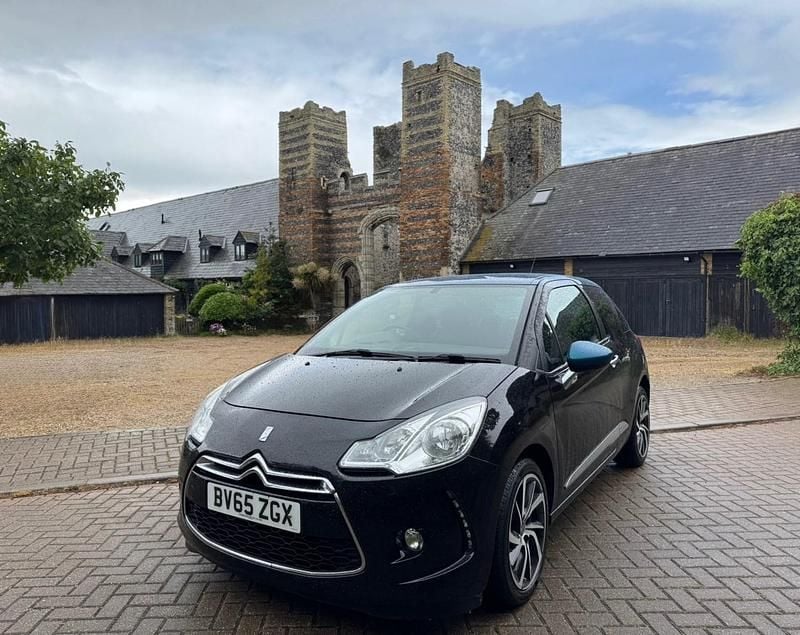 Black Used 2016 DS Automobiles DS3 Hatchback | £3,995 (Good price) - Image 1/4