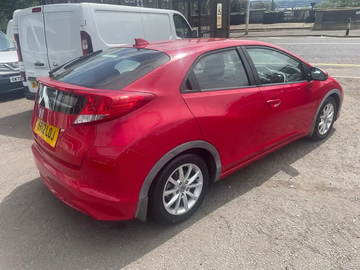 Used Honda Civic SE 2012 Red Hatchback
