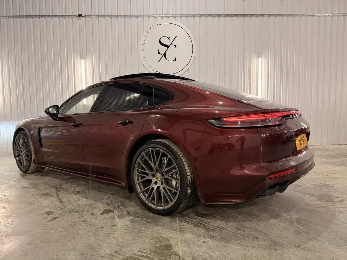 Used Porsche Panamera Platinum Edition 456 HP (335 kW) 2023 Red Hatchback