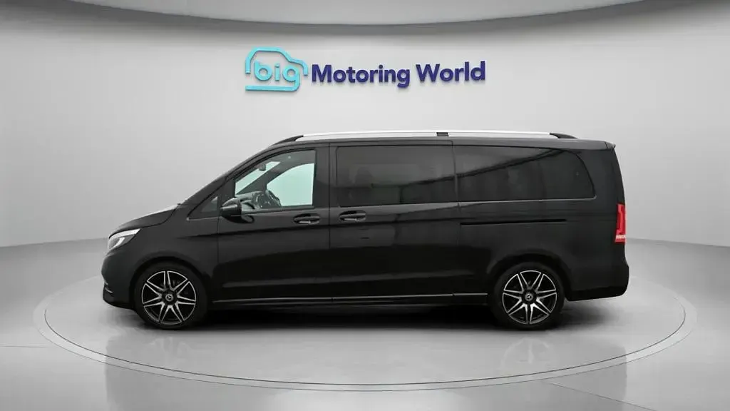 Used Mercedes V220 AMG line 163 HP (119 kW) 2020 Black MPV