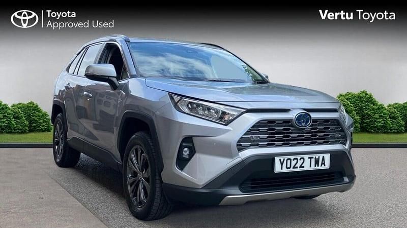 Used 2022 Toyota RAV4 Hybrid Design SUV | £25,915 (Fair price) - Image 1/3