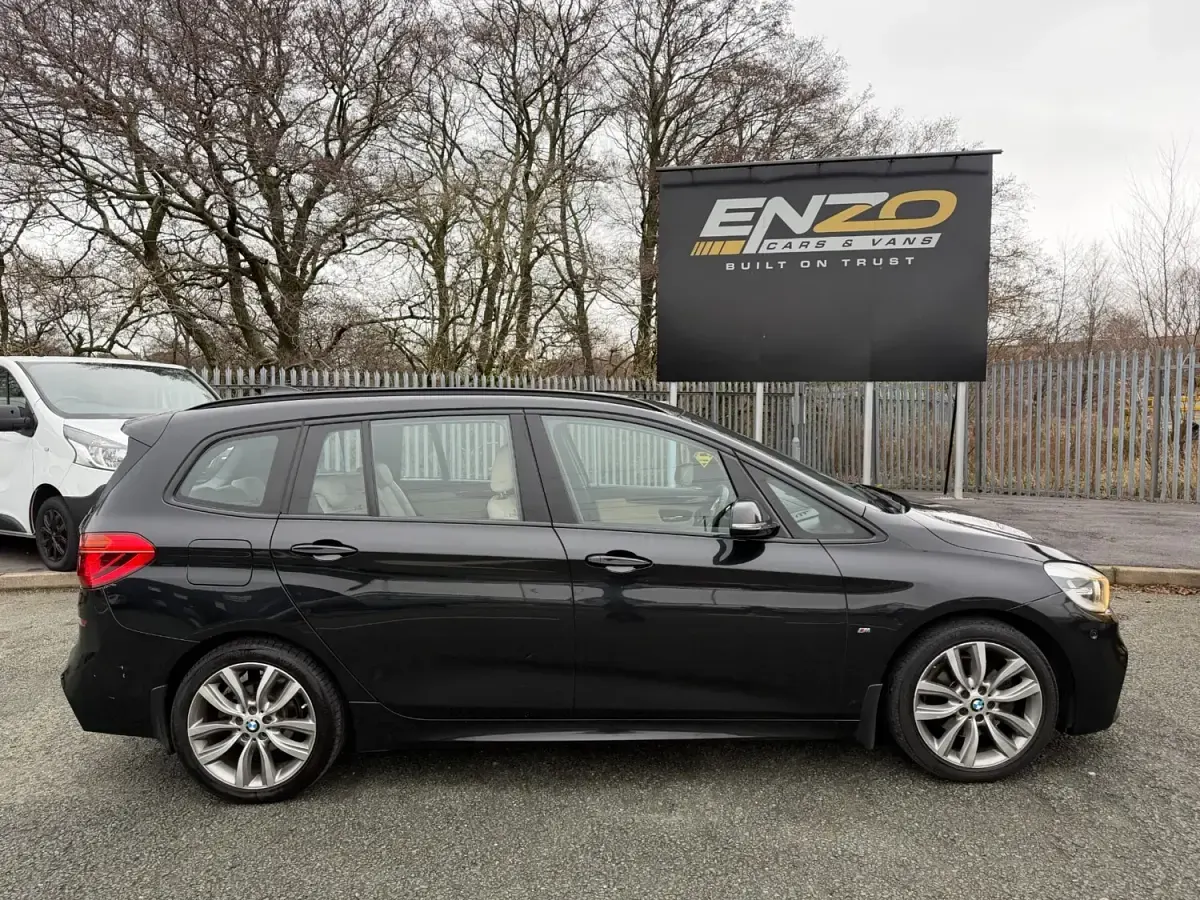 Używany BMW 218 M Sport 2016 Czarny Kombi