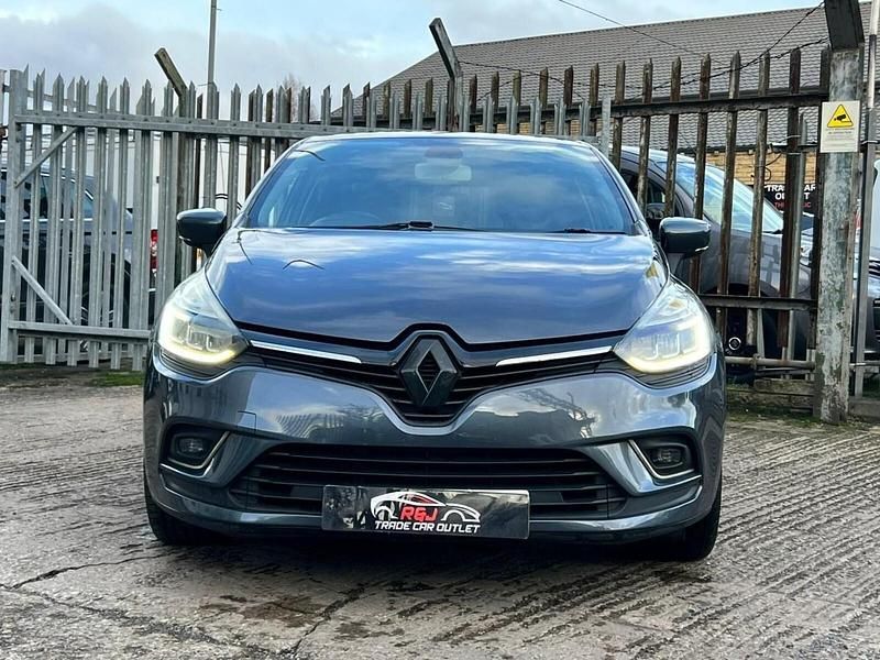 Used Renault Clio IV Dynamique 2018 Grey Hatchback