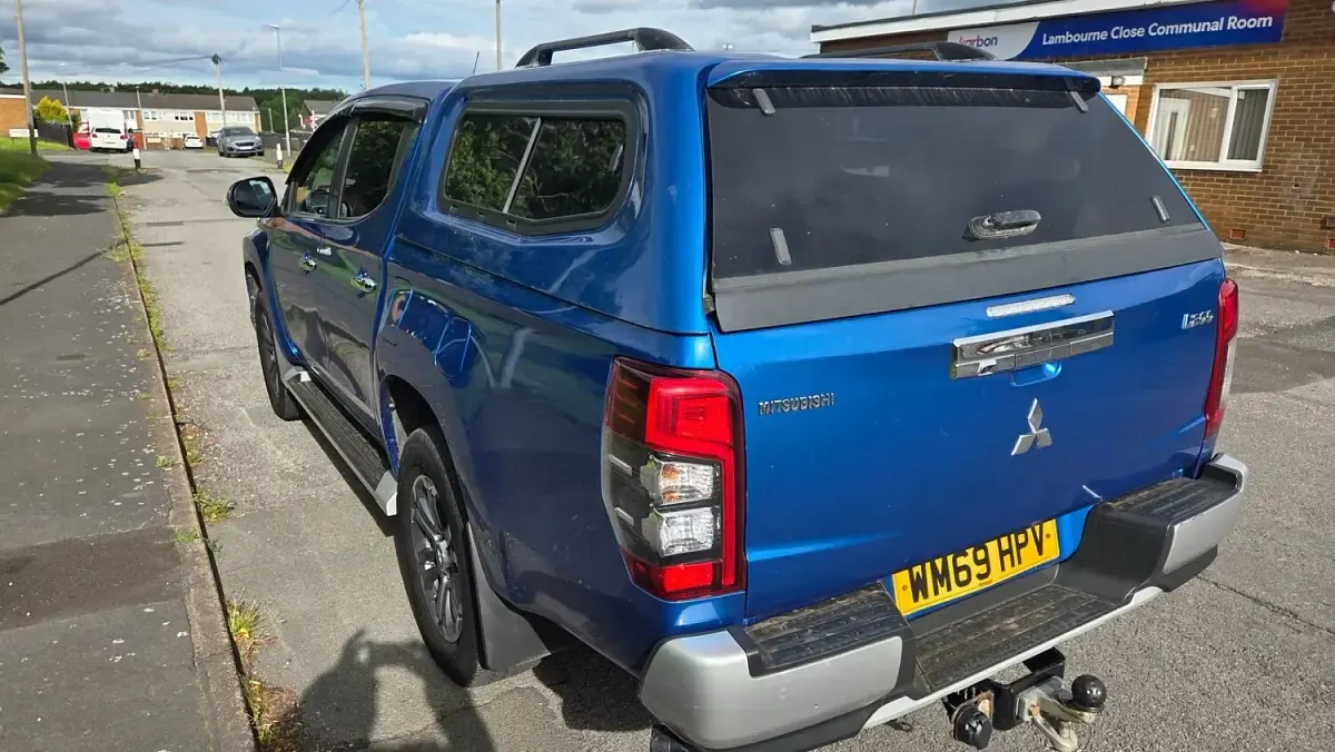 Used Mitsubishi L200 Warrior 150 HP (110 kW) 2020 Blue Pickup