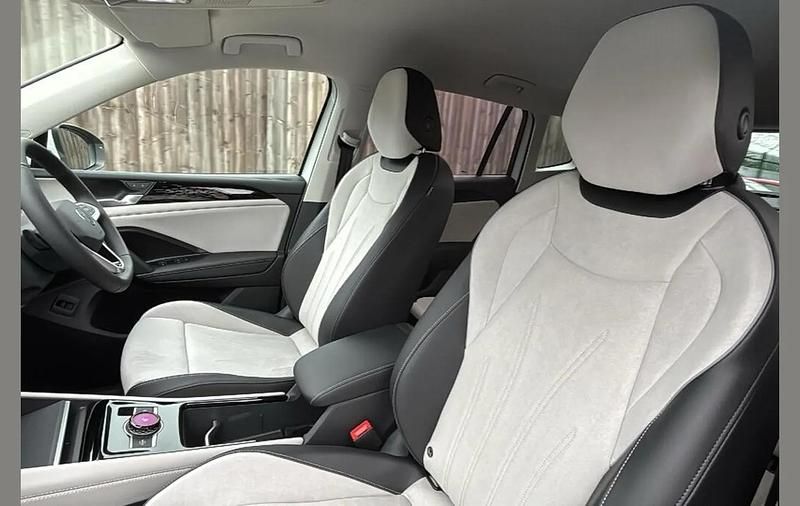 New VW Tiguan Elegance 147 HP (108 kW) 2025 White SUV