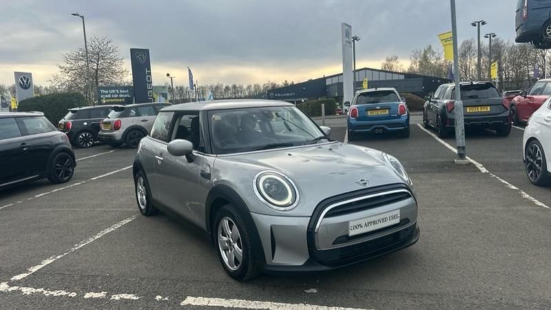 Used Mini Cooper Classic 134 HP (98 kW) 2023 Silver Hatchback