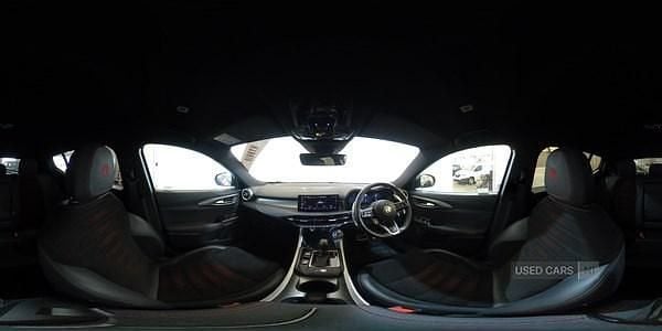 Used Alfa Romeo Tonale Edizione Speciale 158 HP (116 kW) 2022 Red SUV