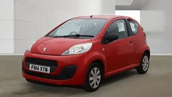 Used Peugeot 107 Access 68 HP (50 kW) 2014 Red Hatchback