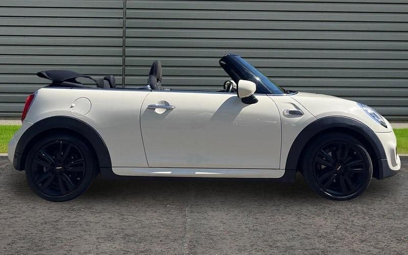 Usado Mini Cooper Cabriolet Sport 136 CV (100 kW) 2020 Descapotable