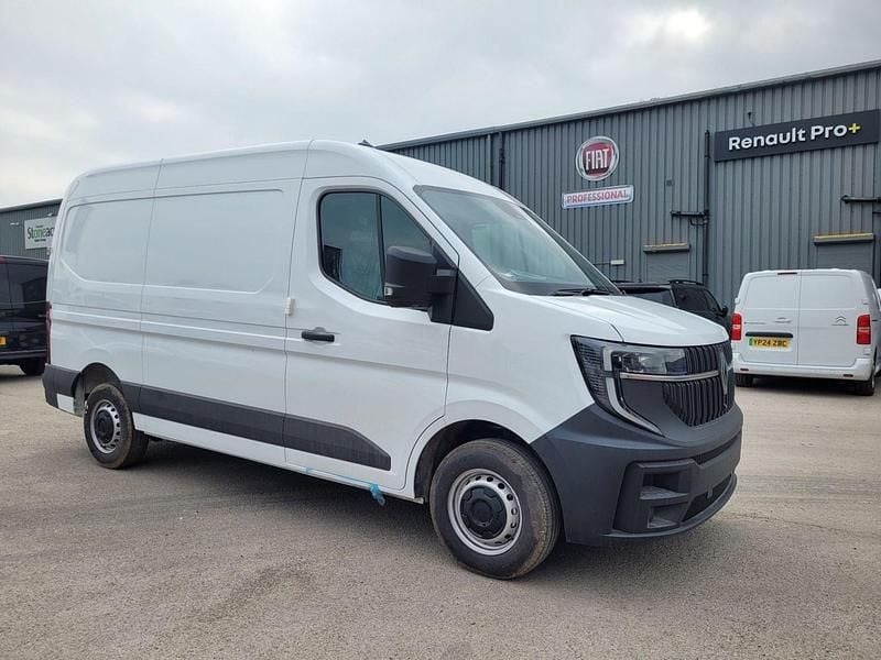 White New 2025 Renault Master Van | £22,990 (Super price) - Image 1/4
