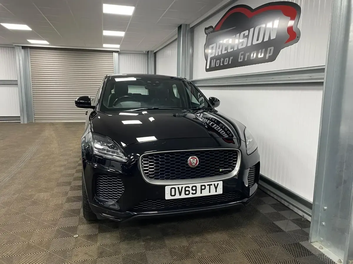 Used Jaguar E-Pace R-Dynamic 180 HP (132 kW) 2019 Black SUV