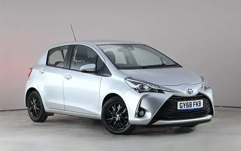 Second-hand Toyota Yaris Hybrid 101 CP (74 kW) 2018 Hatchback