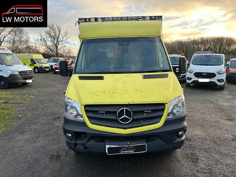 Used Mercedes Sprinter 188 HP (138 kW) 2016 Yellow Van