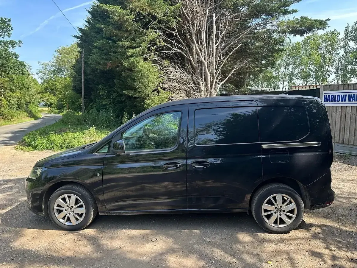 Used VW Caddy Pro 102 HP (75 kW) 2023 Black MPV