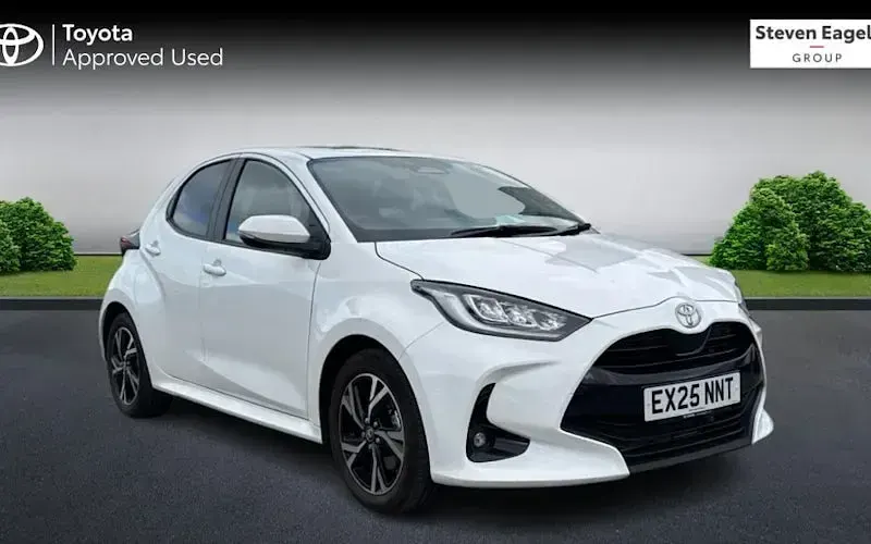 Used Toyota Yaris Design 116 HP (85 kW) 2025 Hatchback