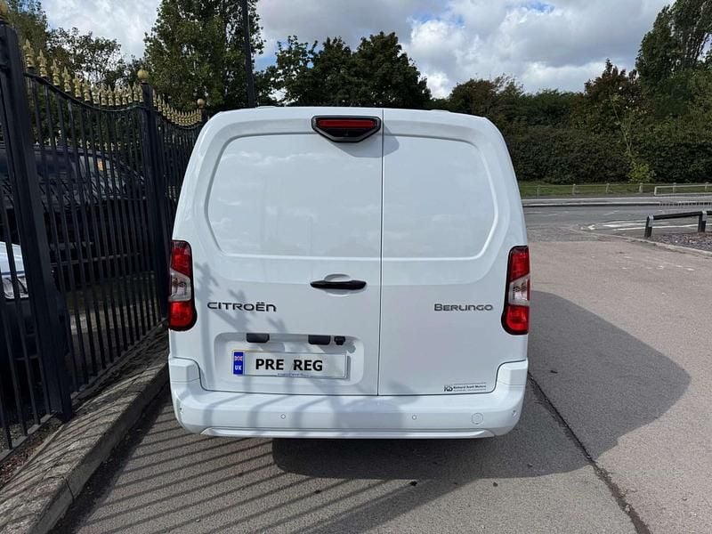 New Citroën Berlingo 100 HP (73 kW) 2025 White MPV