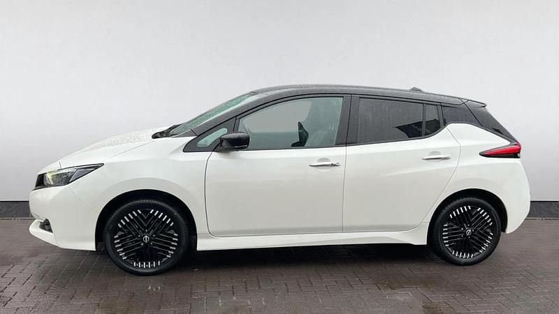 Used Nissan Leaf Tekna 159 kW (217 HP) 2022 White Hatchback