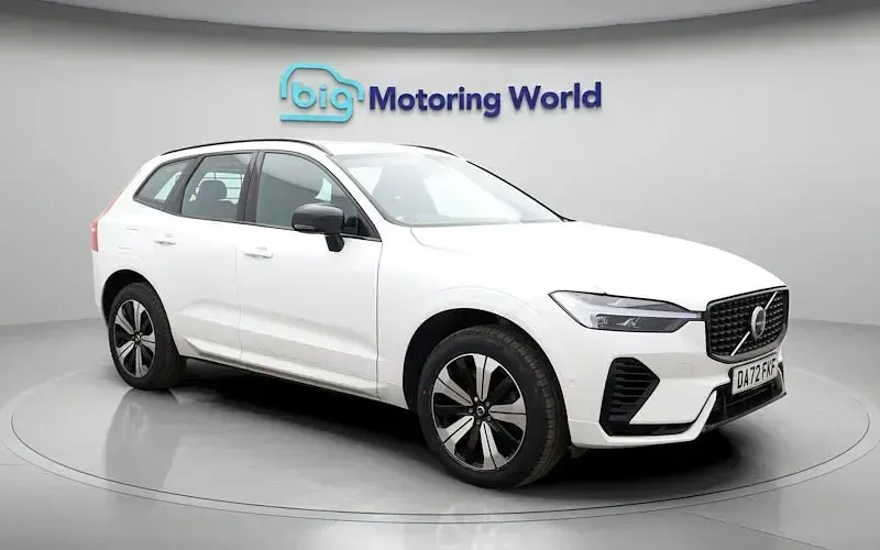 Usado Volvo XC60 Plus 349 CV (256 kW) 2022 Blanco SUV