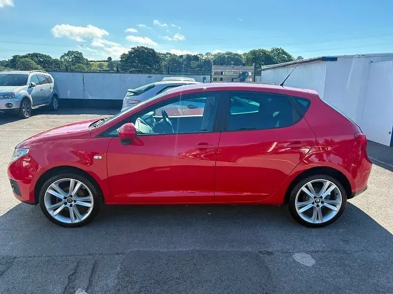 Used Seat Ibiza 85 HP (62 kW) 2012 Red Hatchback