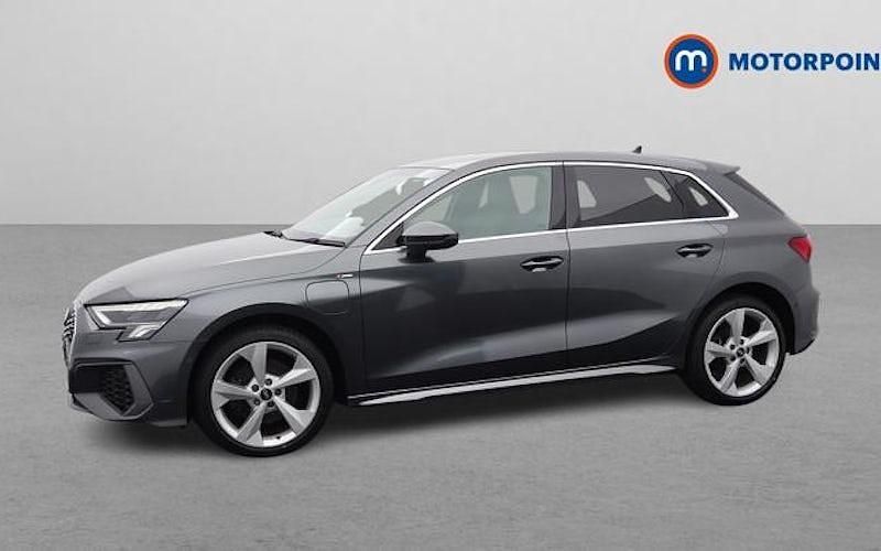 Used Audi A3 Sportback e-tron S-Line 204 HP (150 kW) 2025 Hatchback