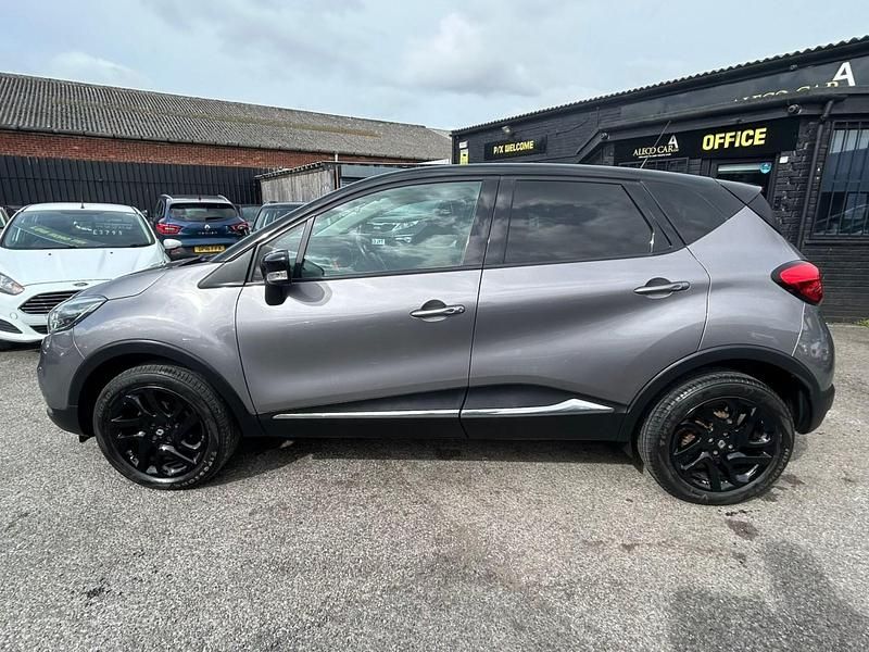 Used Renault Captur Signature 90 HP (66 kW) 2015 Grey SUV