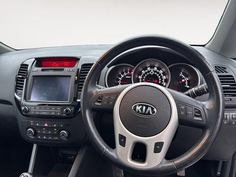 Used Kia Venga 128 HP (94 kW) 2018 White Hatchback