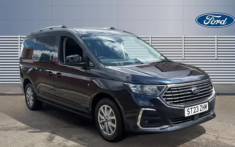 Used Ford Tourneo Titanium 122 HP (89 kW) 2024 Estate