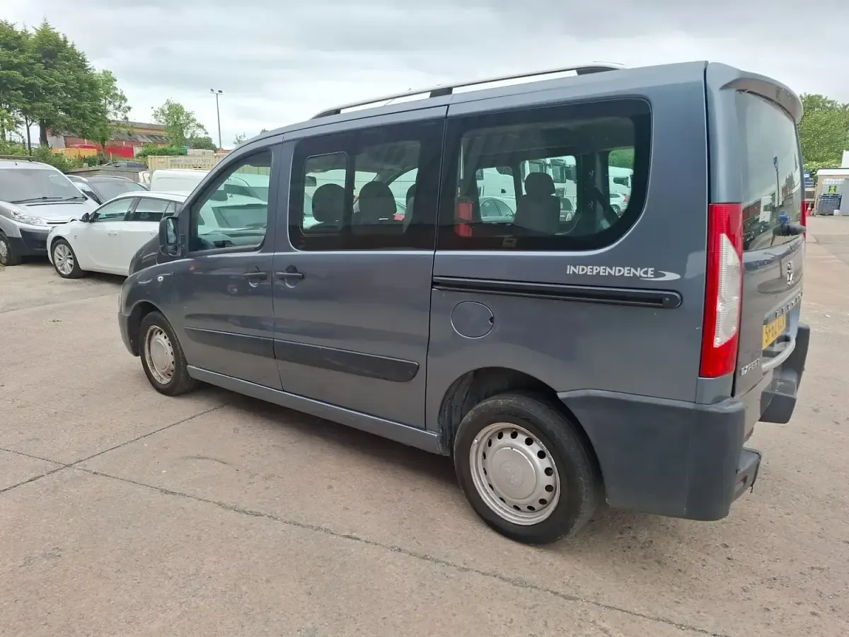 Used Peugeot TePee Comfort 2012 Grey MPV