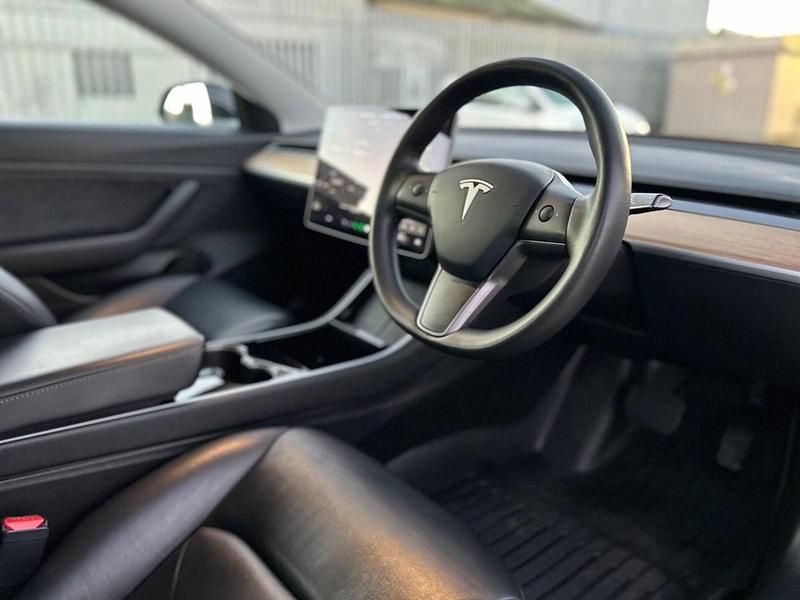 Used Tesla Model 3 Standard Range 169 kW (231 HP) 2020 Black Sedan