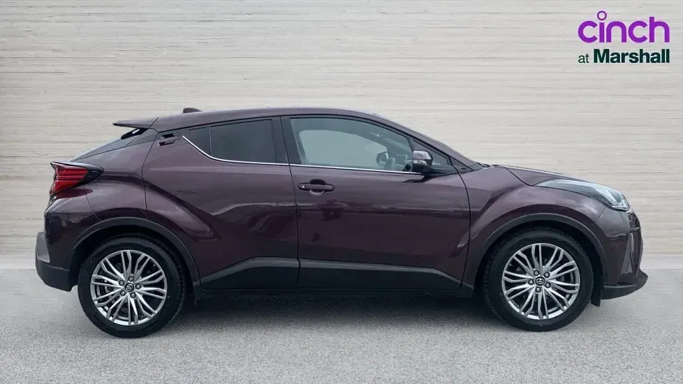 Used Toyota C-HR 184 HP (135 kW) 2023 Mauve/purple SUV