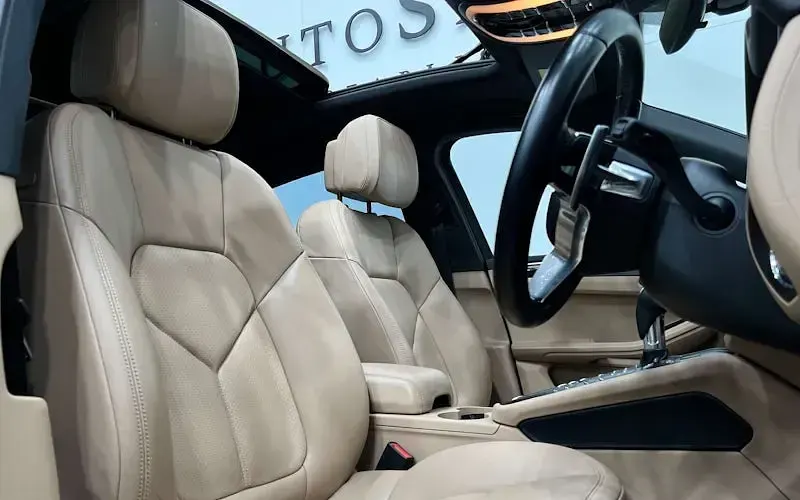 Usado Porsche Macan S 354 HP (260 kW) 2020 SUV