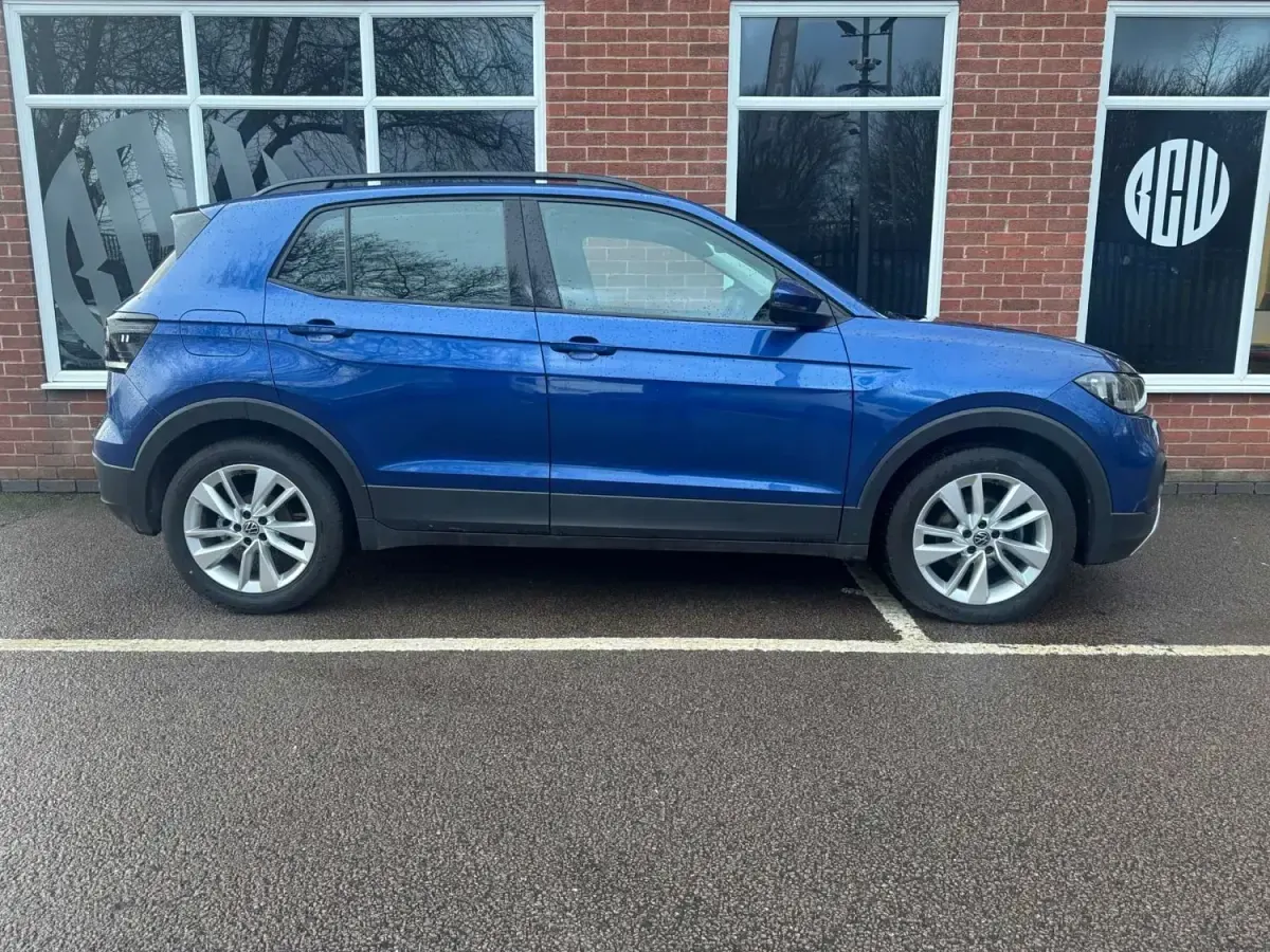 Używany VW T-Cross SE 2021 Niebieski SUV