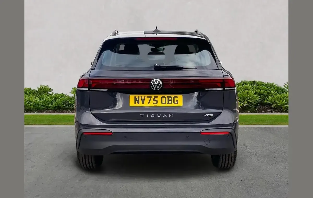 Begagnad VW Tiguan Life 128 HK (94 kW) 2026 Grå SUV