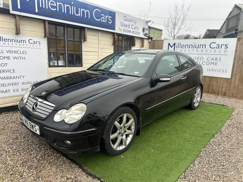 Used Mercedes C180 SE 156 HP (114 kW) 2008 Black Coupe