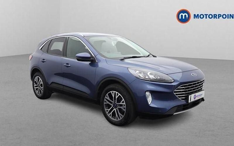 Usado Ford Kuga Titanium 150 HP (110 kW) 2023 Azul SUV