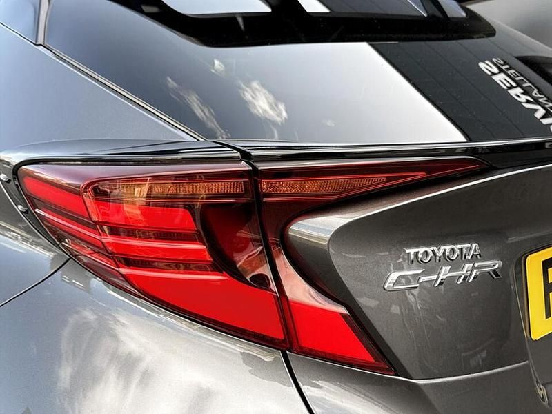 Used Toyota C-HR 181 HP (133 kW) 2020 Blue SUV