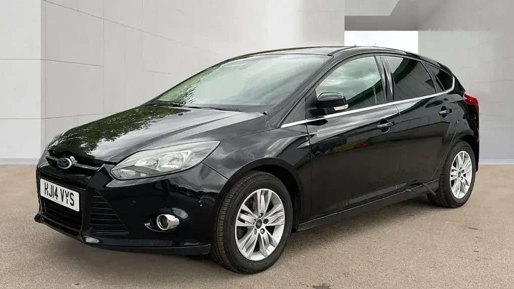 Used Ford Focus Titanium 125 HP (91 kW) 2014 Black Hatchback
