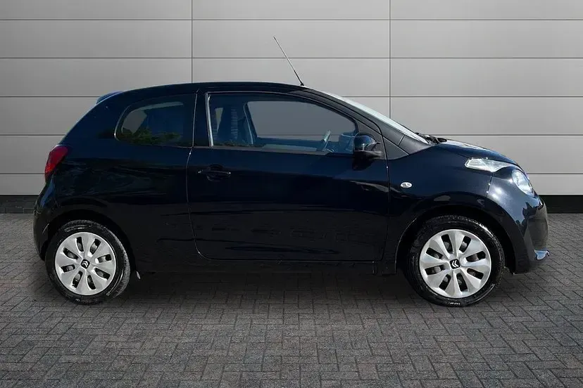 Used Citroën C1 Feel 72 HP (52 kW) 2019 Caldera black Hatchback
