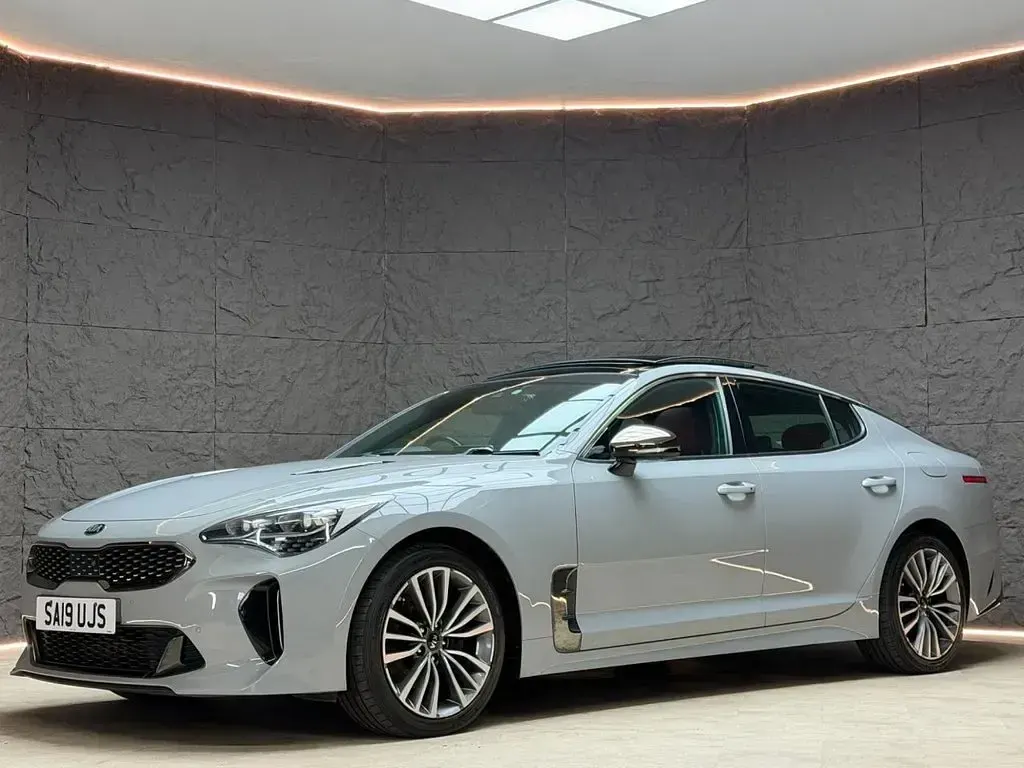 Used Kia Stinger GT-Line S 200 HP (147 kW) 2019 Grey Hatchback