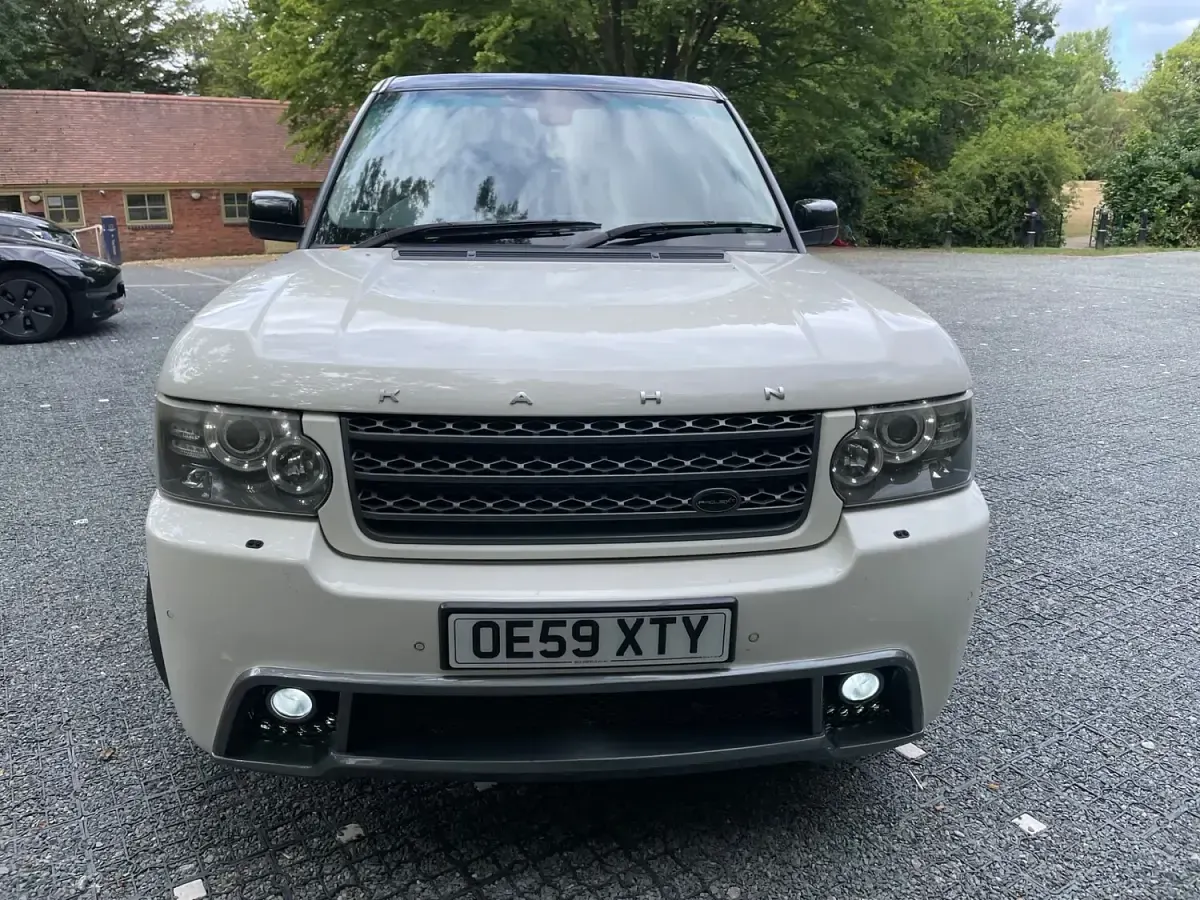 Used Land Rover Range Rover Vogue 2009 White SUV