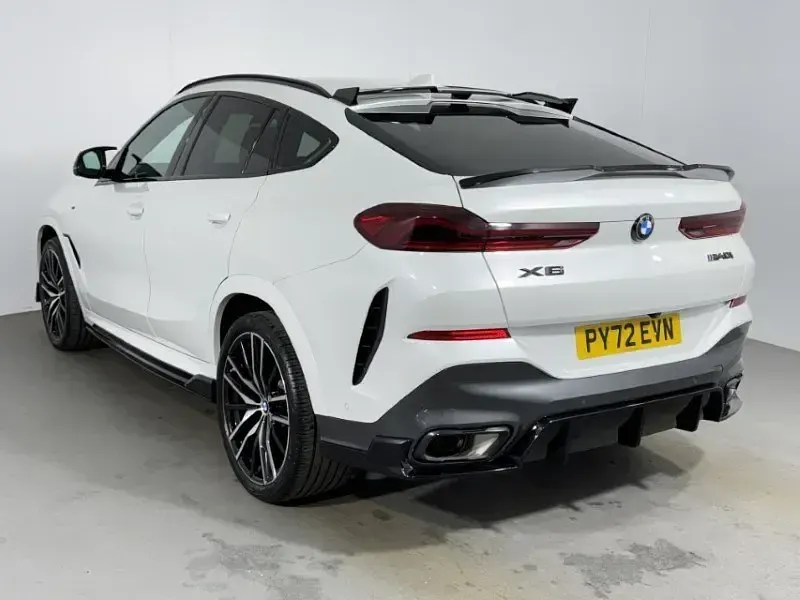 Begagnad BMW X6 M M Sport 2023 Vit SUV
