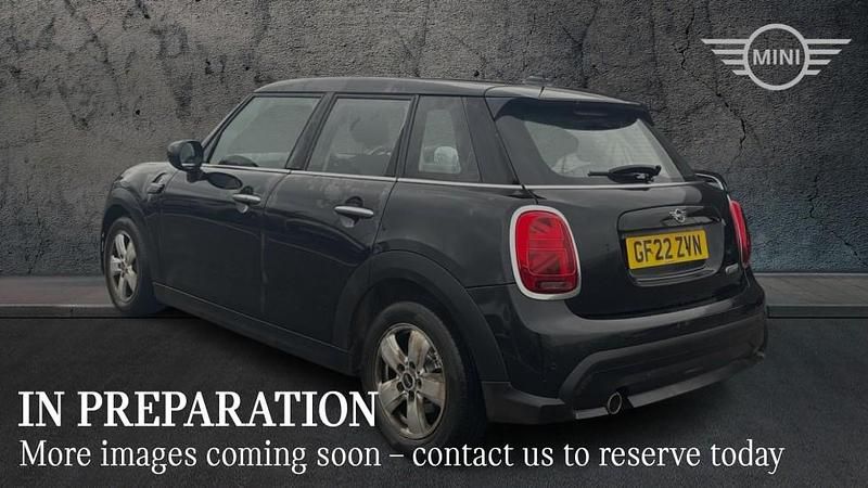 Used Mini Cooper Classic 134 HP (98 kW) 2022 Black Hatchback