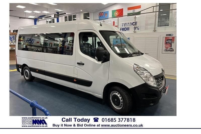 White Used 2017 Renault Master Business Van | £7,530 (Super price) - Image 1/4
