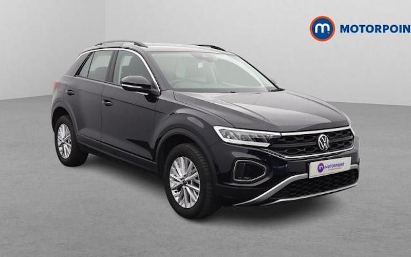 Used VW T-Roc Life 110 HP (80 kW) 2023 Black SUV