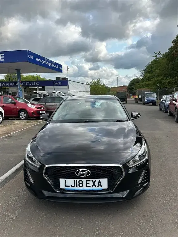 Begagnad Hyundai i30 SE 110 HK (80 kW) 2018 Svart Halvkombi
