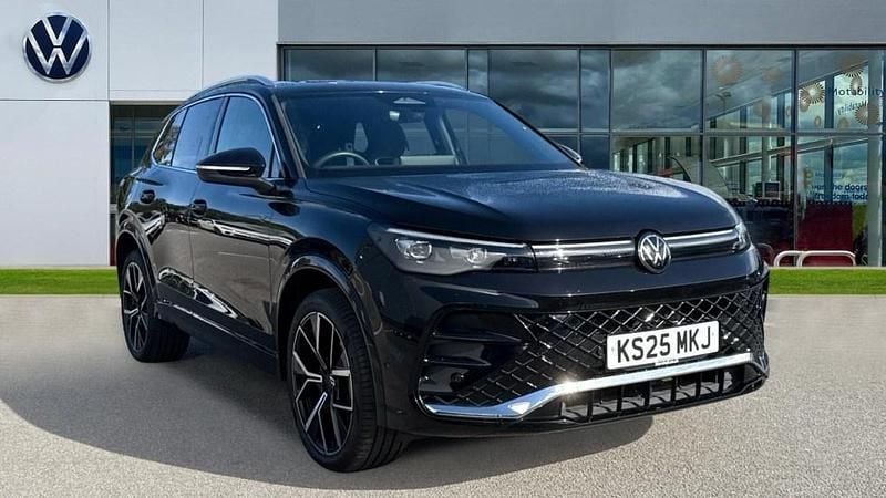 Grenadilla black metallic Used 2025 VW Tiguan R-line SUV | £39,818 - Image 1/4