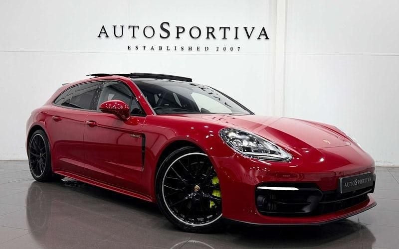 Used 2022 Porsche Panamera Platinum Edition Hatchback | £74,490 (Expensive) - Image 1/3