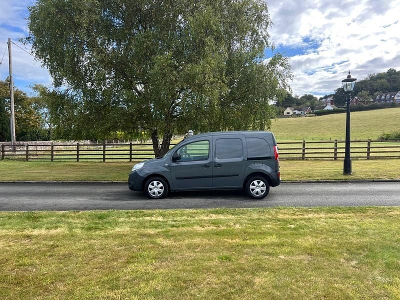 Grey Used 2021 Renault Kangoo Business MPV | £6,950 (Good price) - Image 1/4