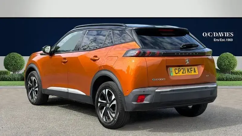 Used Peugeot e-2008 GT 100 kW (136 HP) 2021 Orange SUV